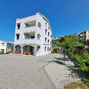 Apartment Leticia, Baška