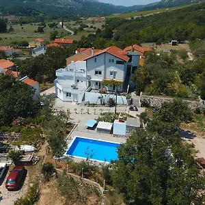 Apartment M, Baška